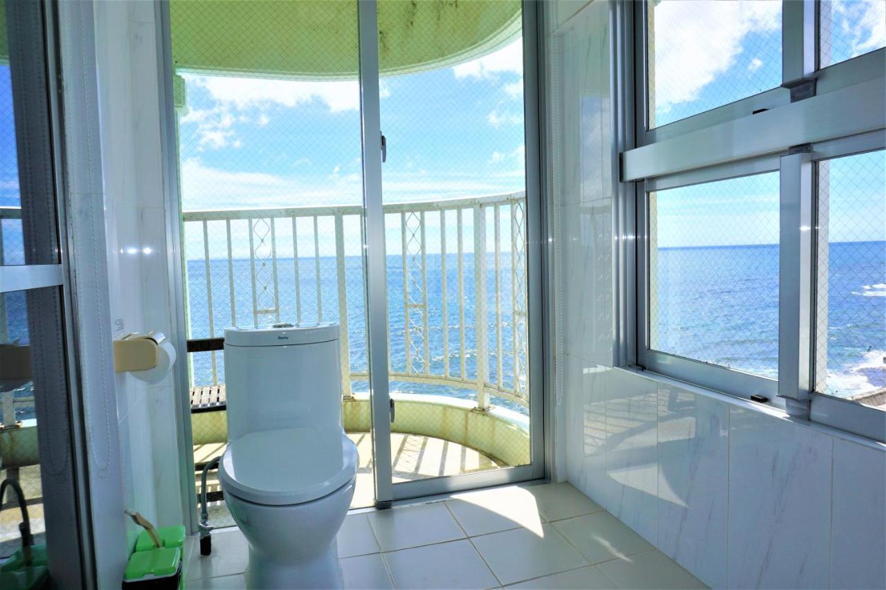Okinawa Ocean Front Hotell Chatan Exteriör bild